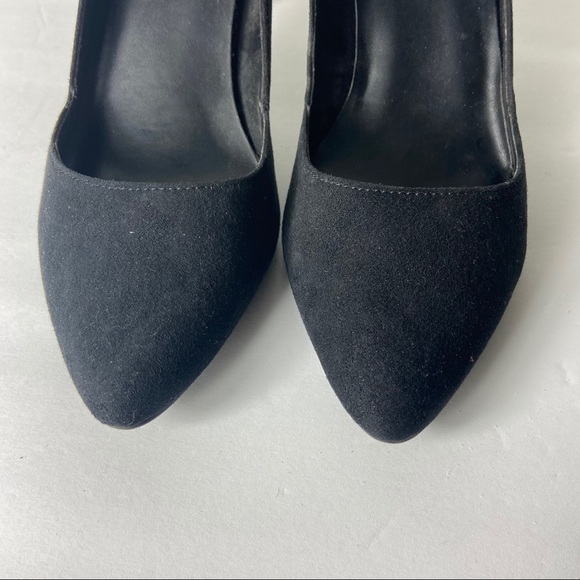 American Eagle Womes Black Suede Pointed Toe Heel - Picture 3 of 6